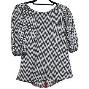 Bee Stitched Brand Chevron Blouse Black & White 100% Polyester Women Size Small